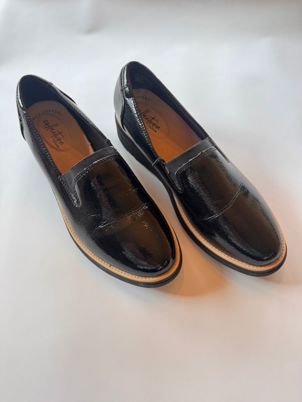 Clark’s // Black Patent Leather Slip-On Loafers - Comfort Collection size 8.5
